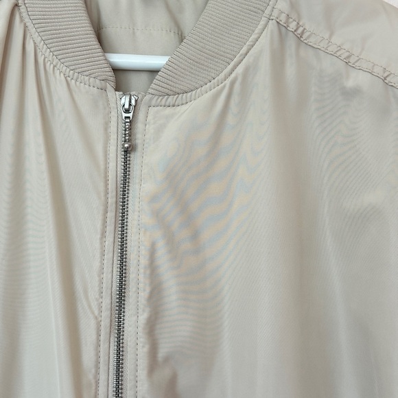 H&M Divided Bomber Jacket Light Beige - Picture 3 of 7